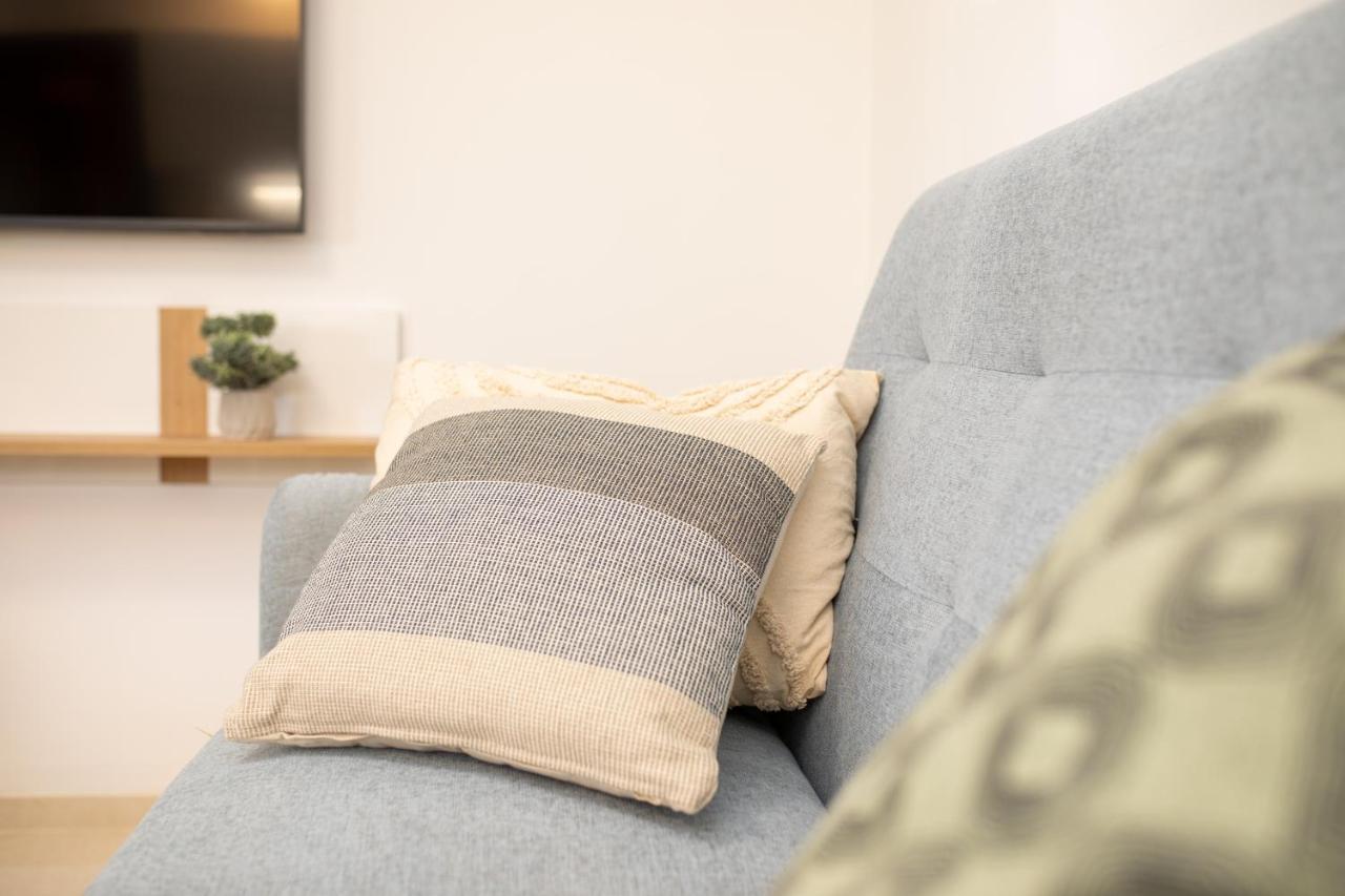 Apartman "Ela" นยีวีเซ ภายนอก รูปภาพ